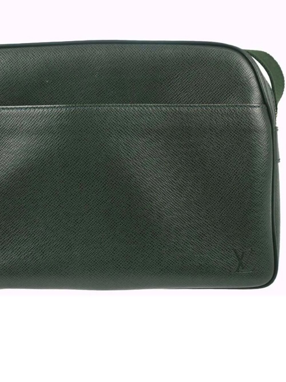 Louis Vuitton Green Taiga Reporter PM Shoulder Bag M30154